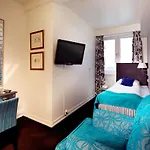 Bastion Hotell